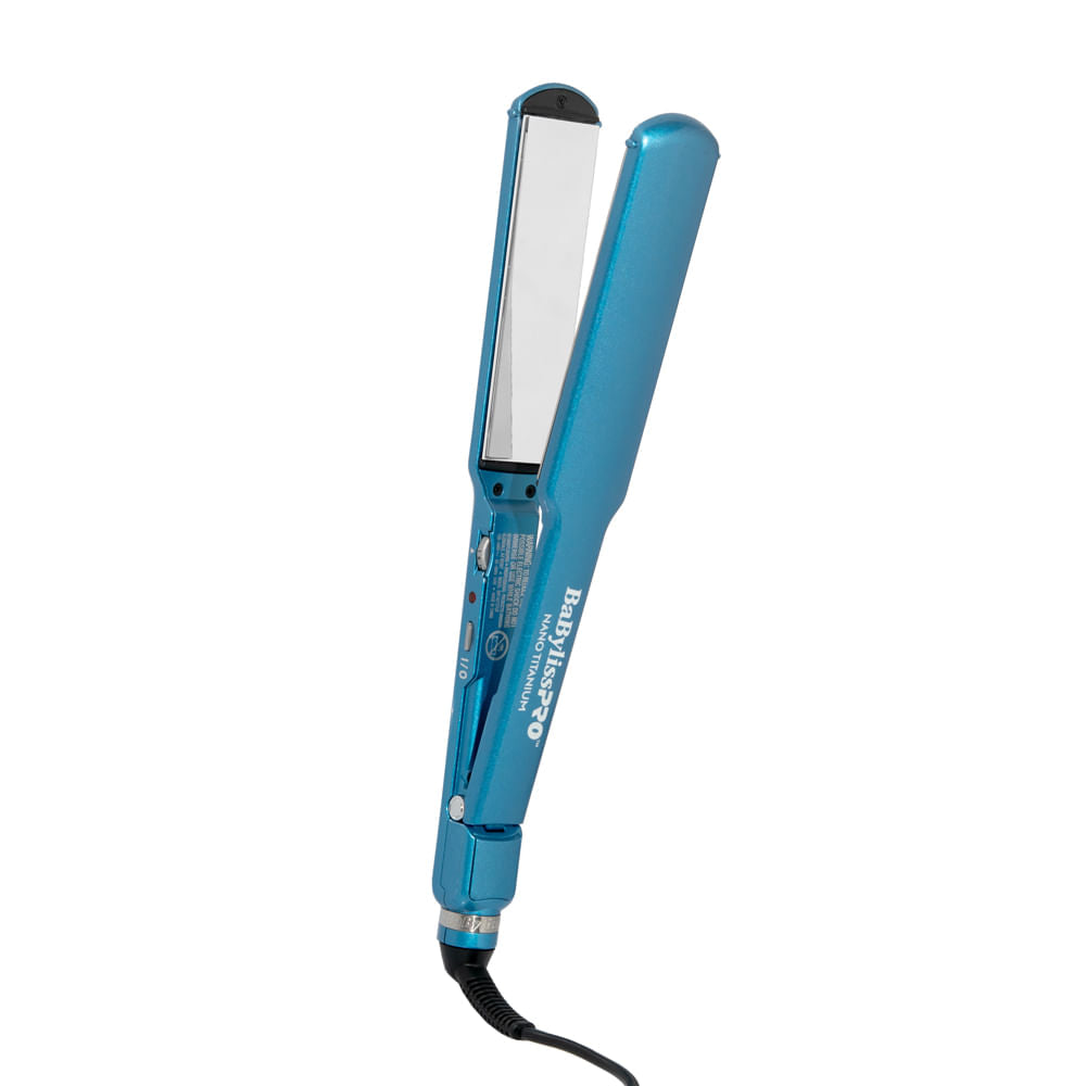 Plancha alisadora Babyliss Nano Titanium Ultra Delgada de 1 1/2 pulgadas